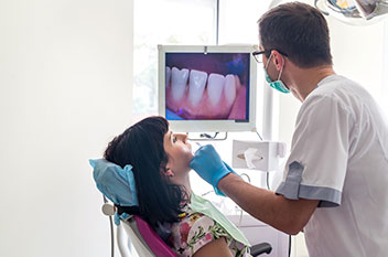 Apple Family Dental -